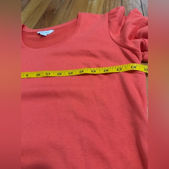 Nine West Vibrant Red Short Sleeve Top - Picture 4 of 5